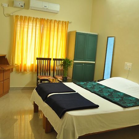 Dhenu Atithya Hotel Māvalli Buitenkant foto