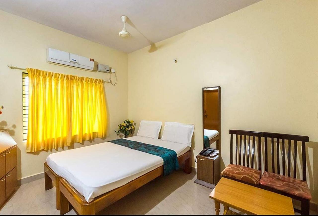Dhenu Atithya Hotel Māvalli Buitenkant foto