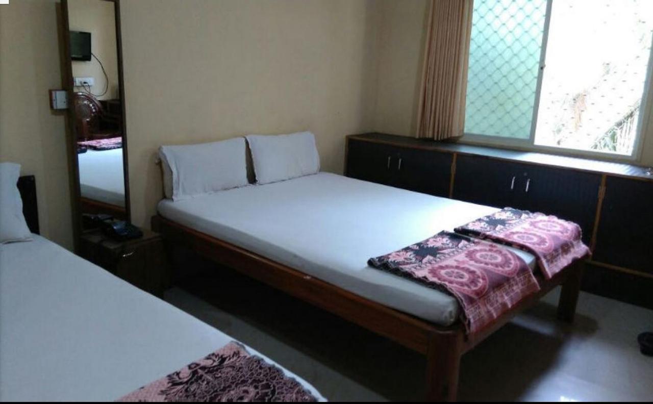 Dhenu Atithya Hotel Māvalli Buitenkant foto