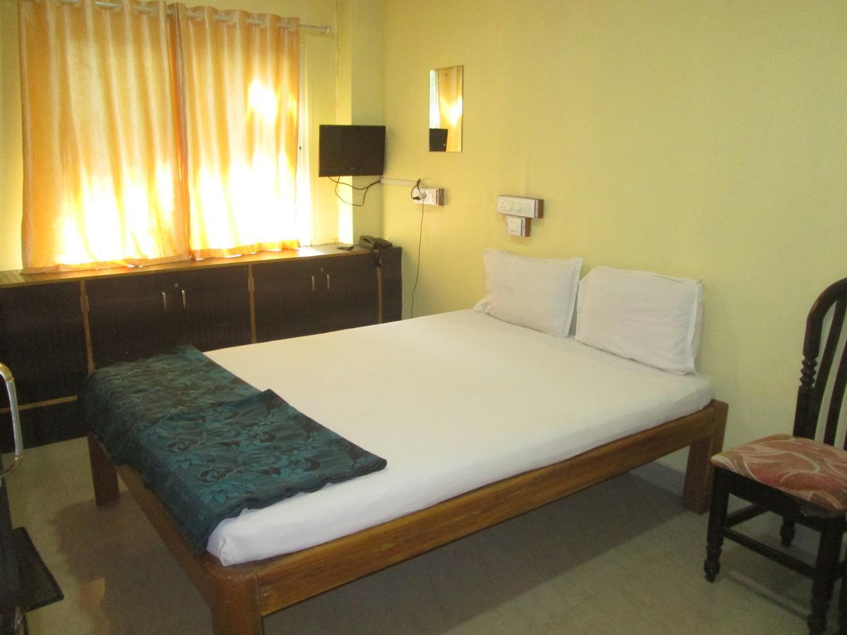 Dhenu Atithya Hotel Māvalli Buitenkant foto